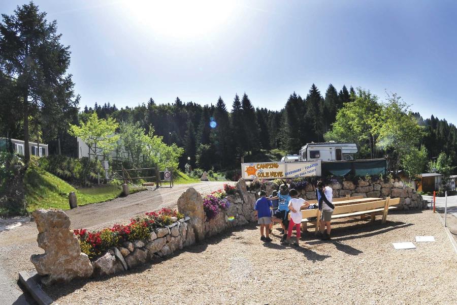 Camping Sole Neve