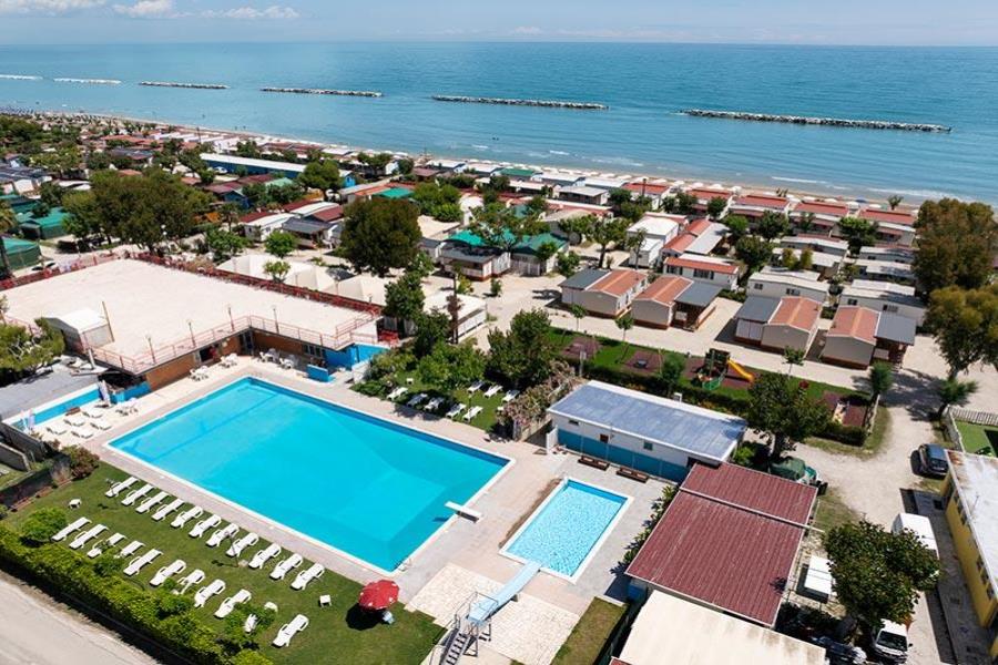 sfondo link video Camping Village Paradiso Fermo Marche Adriatico