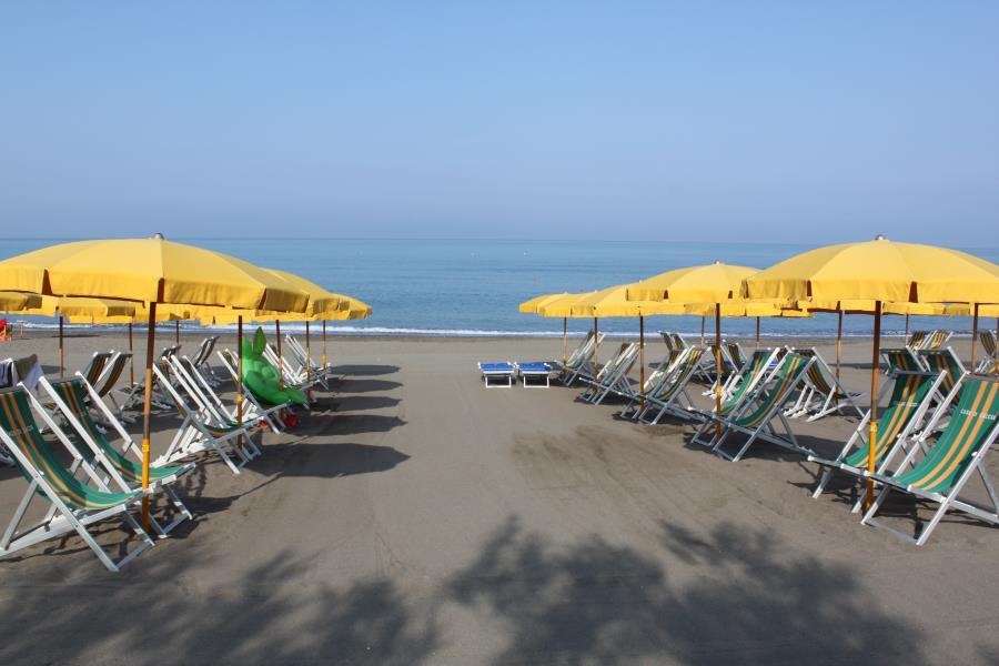 sfondo link video Camping & Village Casa di Caccia Italy