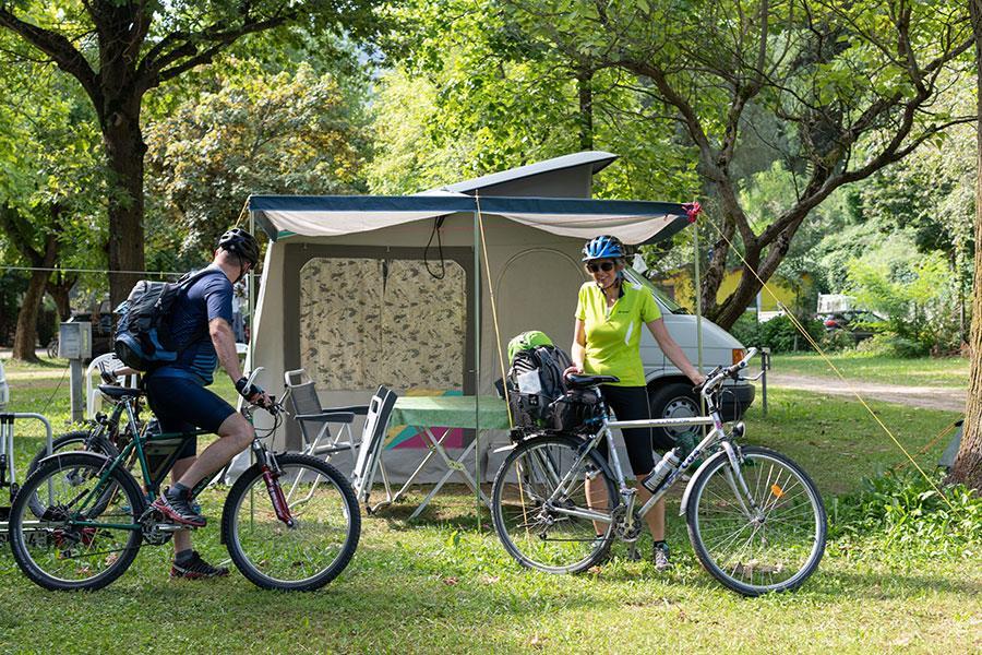 sfondo link video Camping Village 2 Laghi Lago di Levico